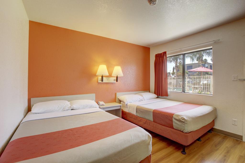 Motel 6-Corona, Ca Номер фото