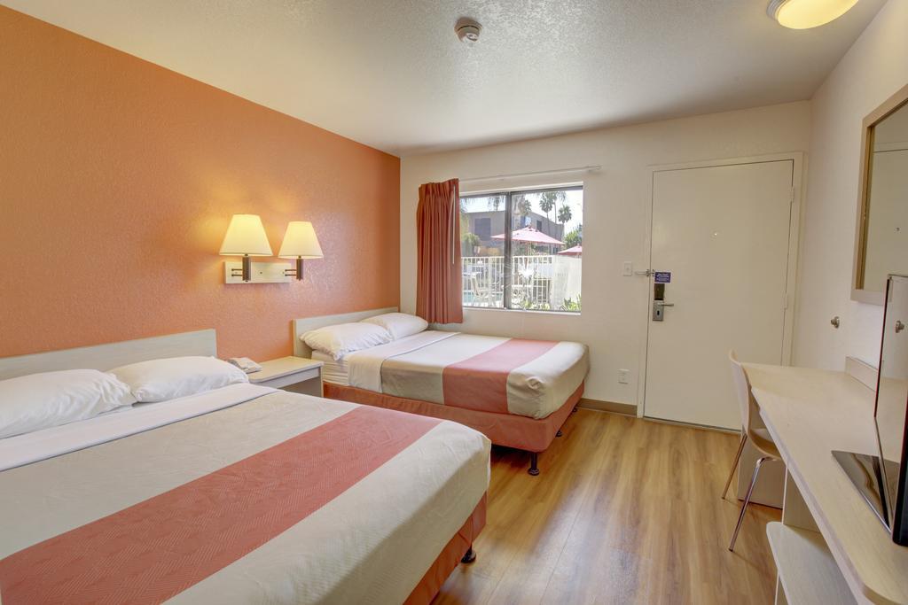 Motel 6-Corona, Ca Номер фото