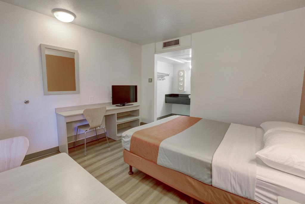 Motel 6-Corona, Ca Экстерьер фото