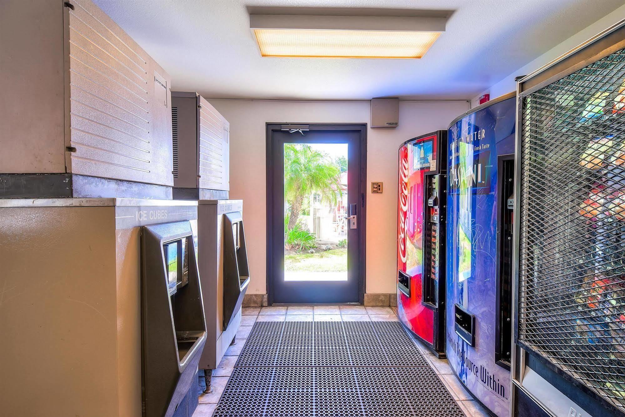 Motel 6-Corona, Ca Экстерьер фото